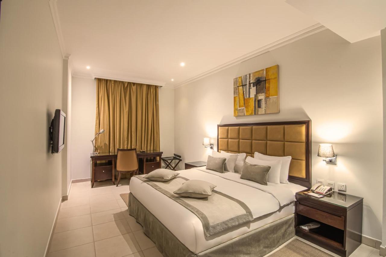 Aparthotel Corp Executive 4*